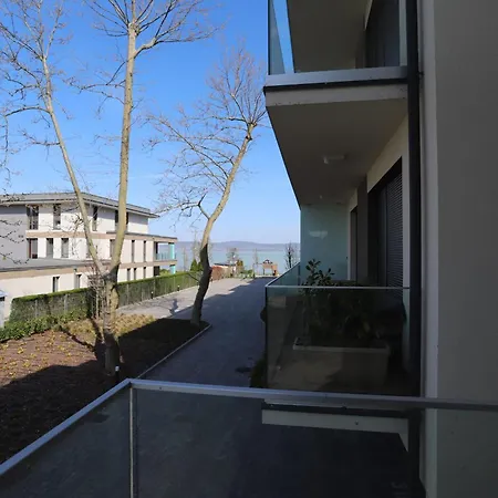 Apartamento Platán Garden With Lakeview