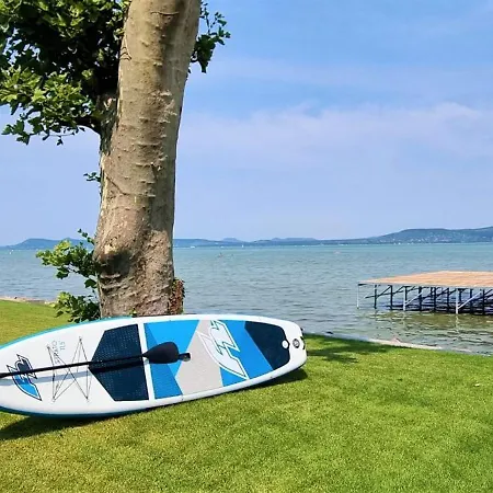 Platán Garden With Lakeview Balatonboglár